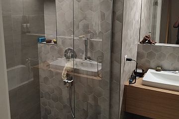 Sprchové kouty a příčky